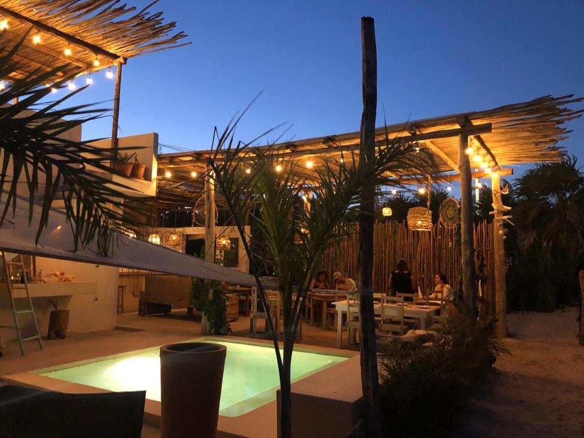 Lunarena Barefoot Hotel El Cuyo Exterior photo