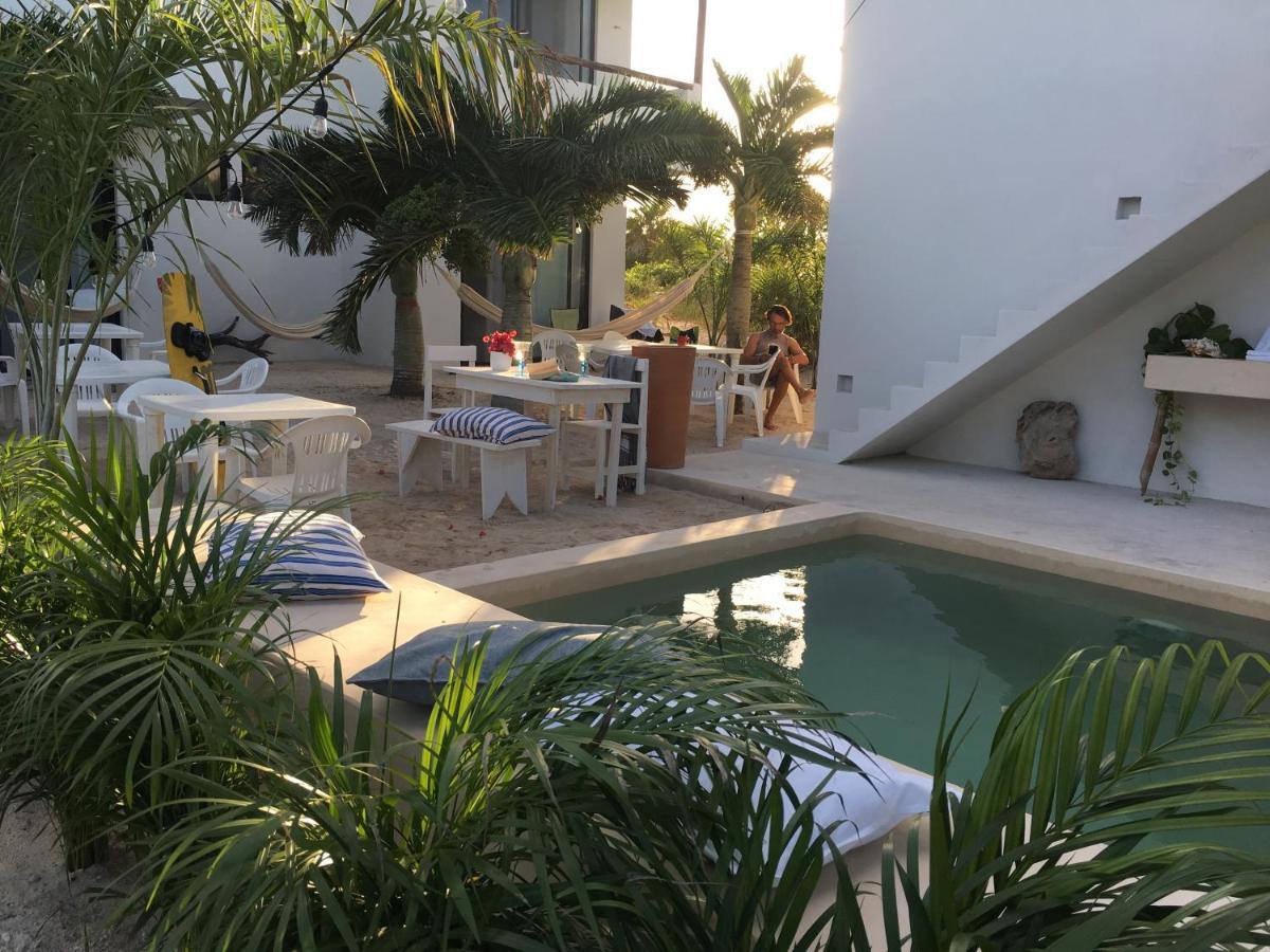 Lunarena Barefoot Hotel El Cuyo Exterior photo